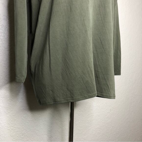 WHBM army olive green v neck top size Extra Large XL - Picture 3 of 11